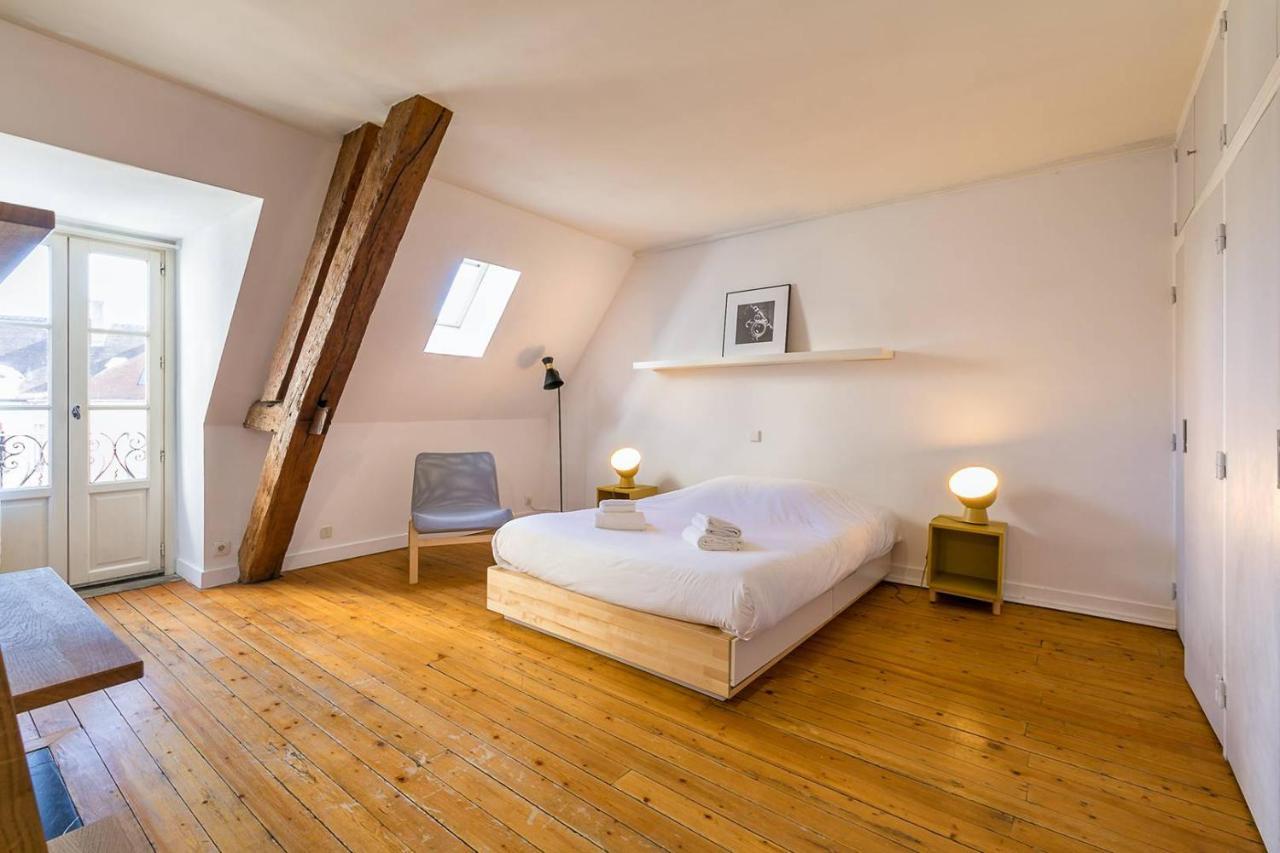 La Plume Aux Pieds Du Parvis Saint Jean Apartman Dijon Kültér fotó